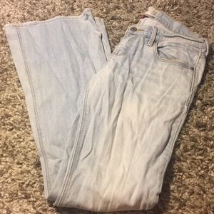 Bellbottom jeans🌻